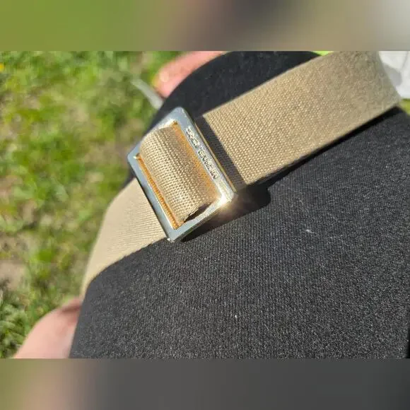 Michael Kors Pink Maisie Large Pebbled 2-in-1 Sling Pack - Picture 5 of 11